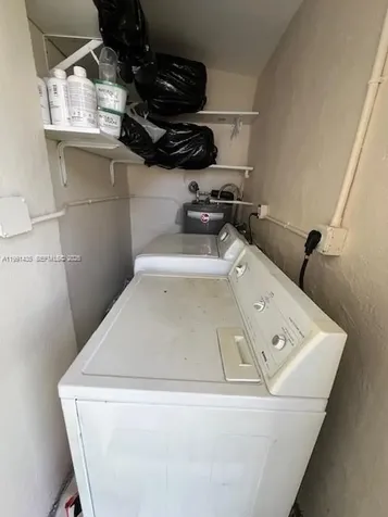 2305 NW 13 Court Fort Lauderdale FL 33311