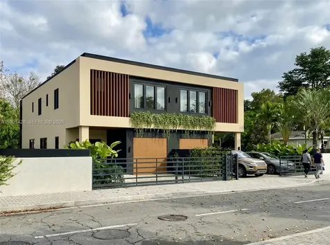 3021 SW 27th Street Miami FL 33133