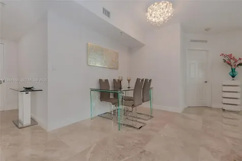 1755 E Hallandale Beach Boulevard Hallandale Beach FL 33009