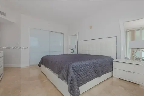 1755 E Hallandale Beach Boulevard Hallandale Beach FL 33009