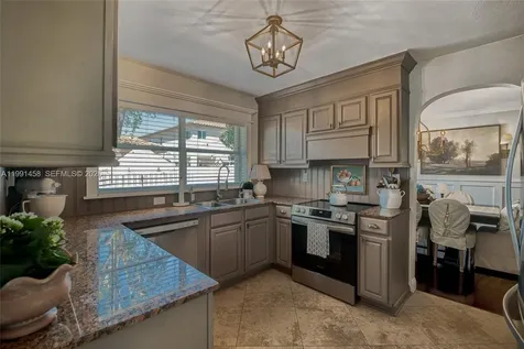 19237 NW 13th Street Pembroke Pines FL 33029