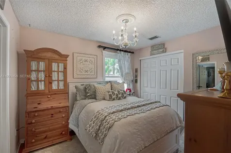 19237 NW 13th Street Pembroke Pines FL 33029