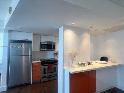 5313 Collins Avenue Miami Beach FL 33140