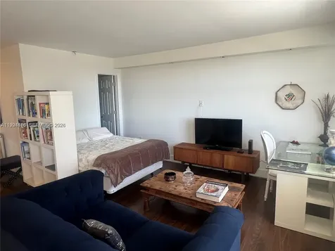 5313 Collins Avenue Miami Beach FL 33140