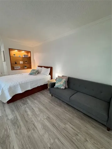 740 11th Street Miami Beach FL 33139