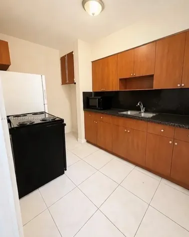 18981 NW 7th Avenue Miami Gardens FL 33169