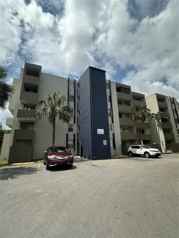 10090 NW 80th Court Hialeah Gardens FL 33016