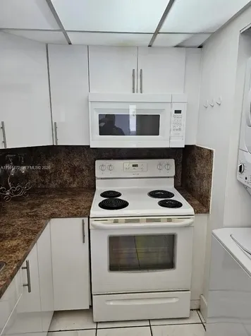 10090 NW 80th Court Hialeah Gardens FL 33016