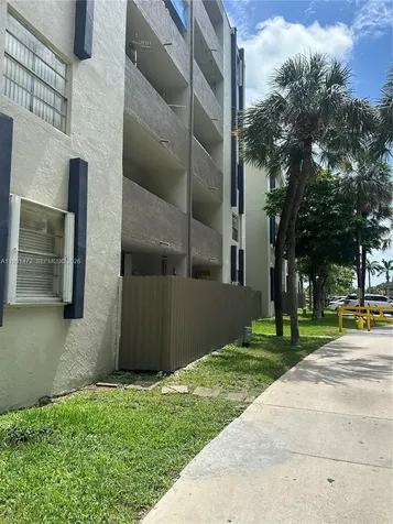 10090 NW 80th Court Hialeah Gardens FL 33016