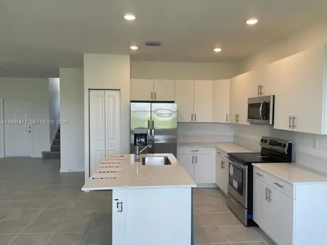 10013 SW 231 Lane Miami FL 33190