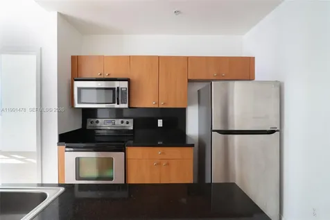 2200 NE 4th Avenue Miami FL 33137