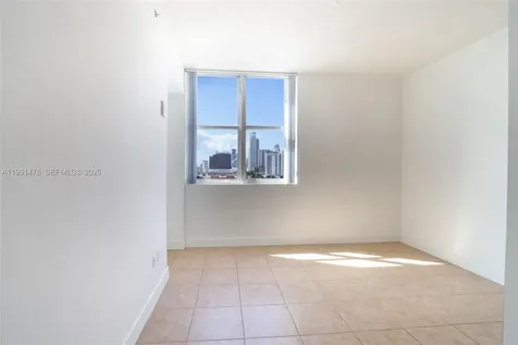 2200 NE 4th Avenue Miami FL 33137
