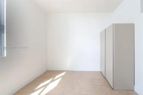 2200 NE 4th Avenue Miami FL 33137