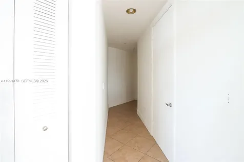 2200 NE 4th Avenue Miami FL 33137