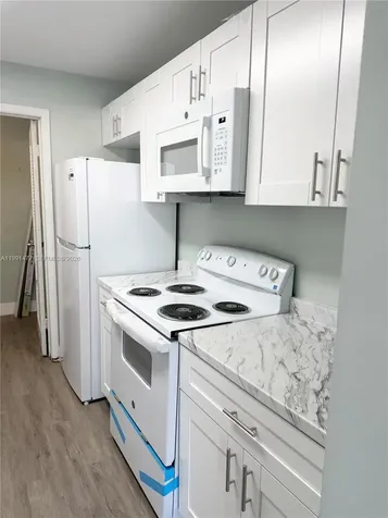 804 SW 73rd Avenue North Lauderdale FL 33068