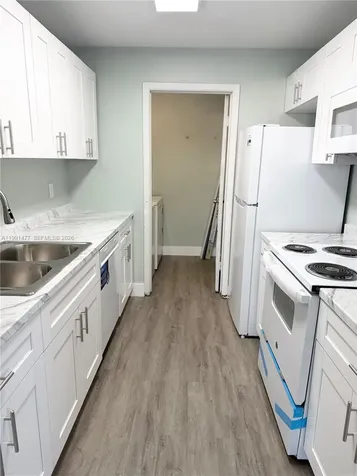804 SW 73rd Avenue North Lauderdale FL 33068