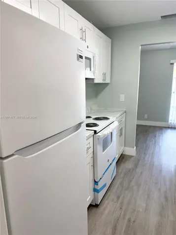 804 SW 73rd Avenue North Lauderdale FL 33068