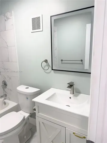 804 SW 73rd Avenue North Lauderdale FL 33068