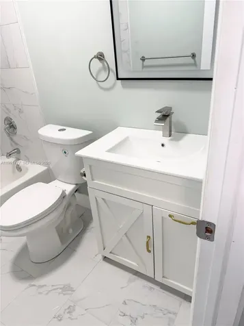 804 SW 73rd Avenue North Lauderdale FL 33068