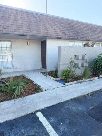 804 SW 73rd Avenue North Lauderdale FL 33068
