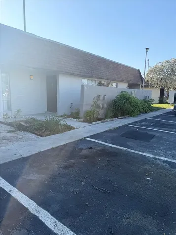 804 SW 73rd Avenue North Lauderdale FL 33068