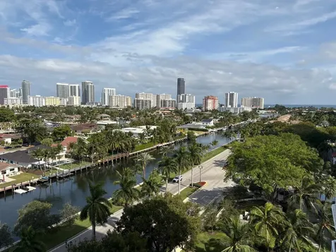 3600 Yacht Club Drive Aventura FL 33180