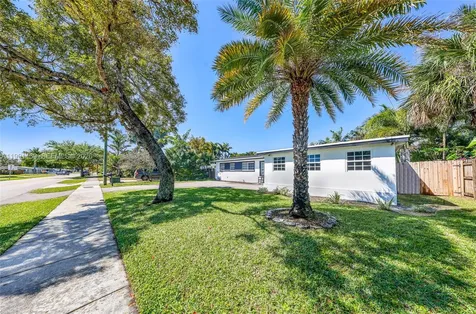 1721 SW 35th Avenue Fort Lauderdale FL 33312