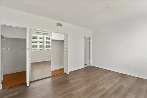 905 Brickell Bay Drive Miami FL 33131