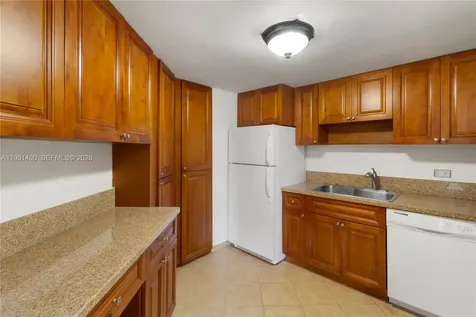 905 Brickell Bay Drive Miami FL 33131