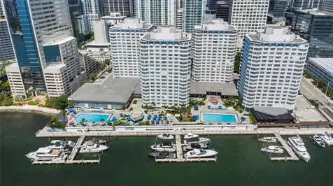 905 Brickell Bay Drive Miami FL 33131