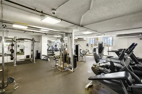 905 Brickell Bay Drive Miami FL 33131