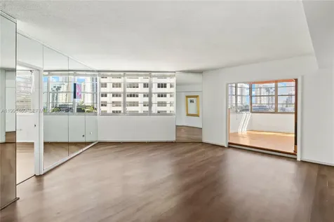 905 Brickell Bay Drive Miami FL 33131