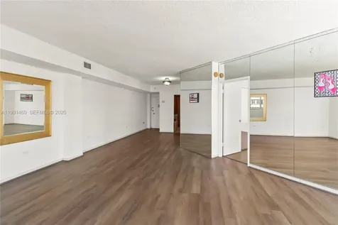 905 Brickell Bay Drive Miami FL 33131