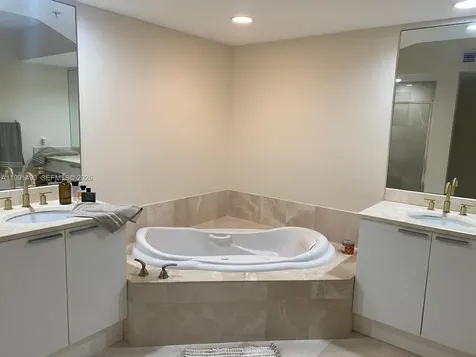 15051 Royal Oaks Lane North Miami FL 33181