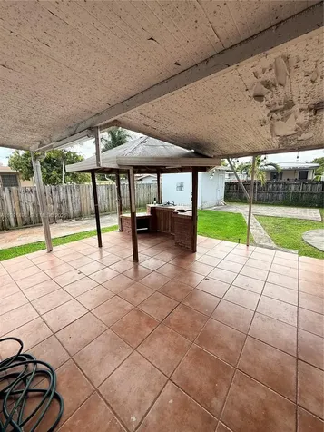 430 NW 60th Avenue Miami FL 33126