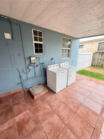 430 NW 60th Avenue Miami FL 33126