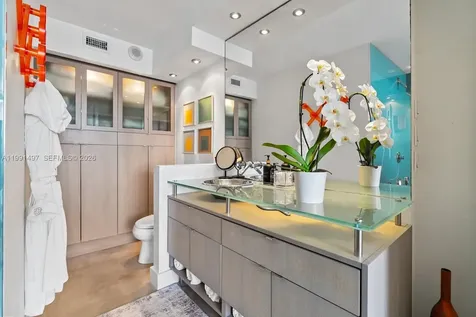 5 Island Avenue Miami Beach FL 33139