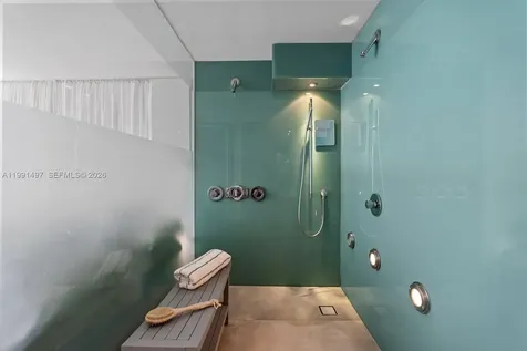 5 Island Avenue Miami Beach FL 33139