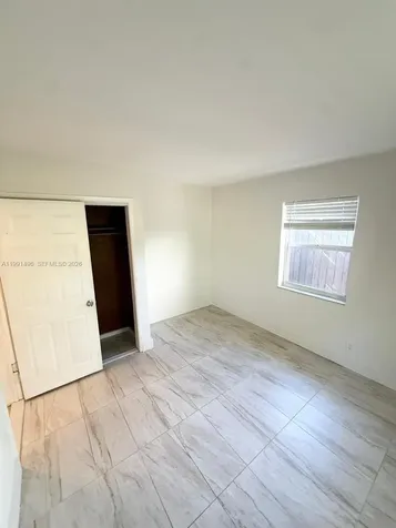 1055 NE 34th Court Oakland Park FL 33334