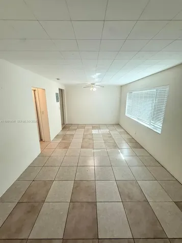 1055 NE 34th Court Oakland Park FL 33334