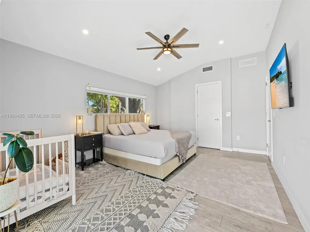 1203 Lincoln Street Hollywood FL 33019