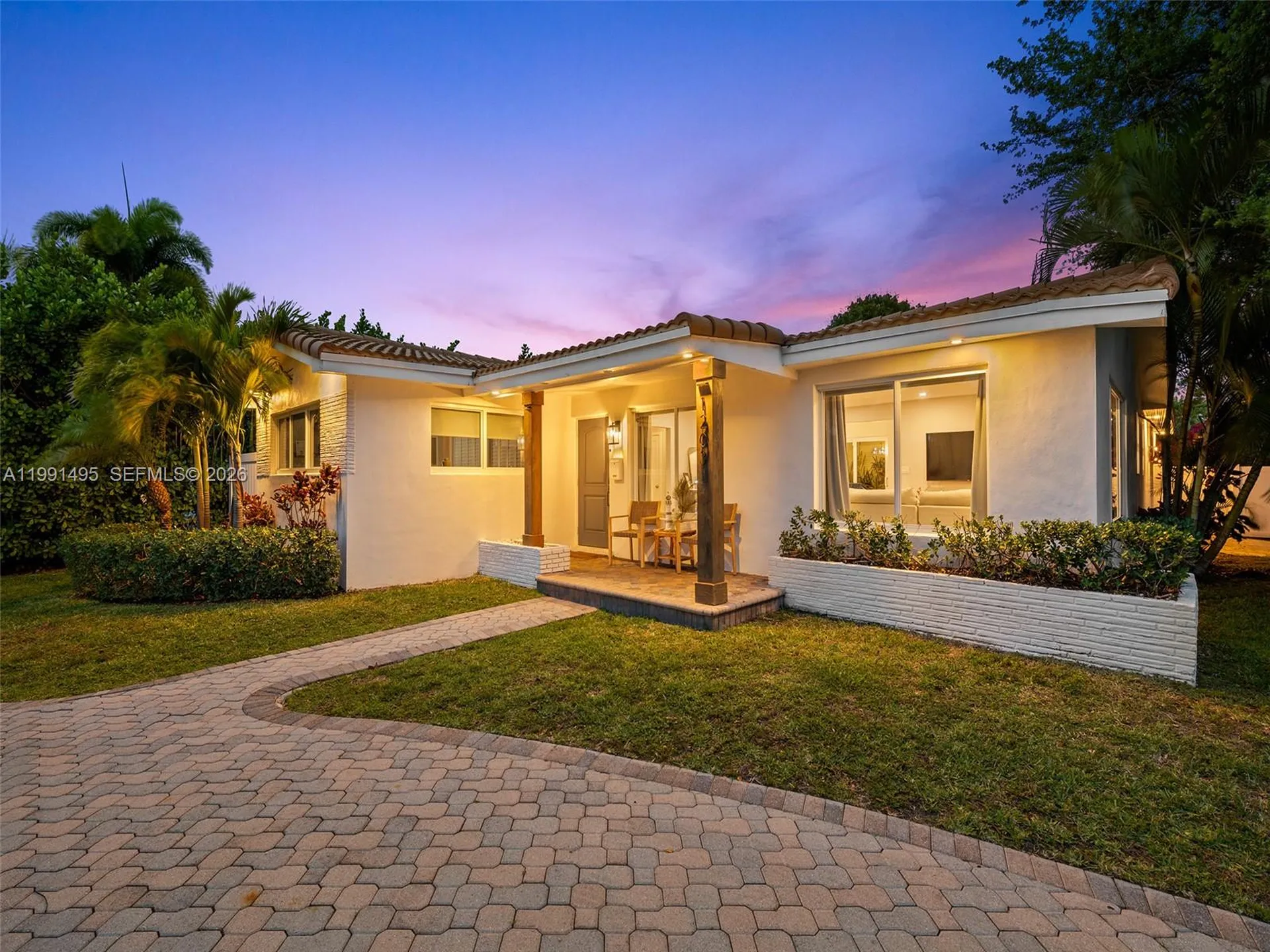 1203 Lincoln Street Hollywood FL 33019