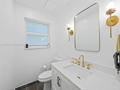 1203 Lincoln Street Hollywood FL 33019