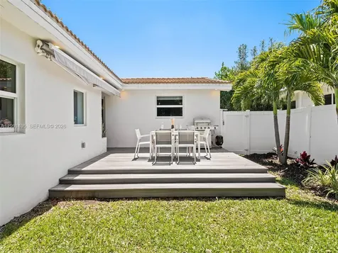 1203 Lincoln Street Hollywood FL 33019