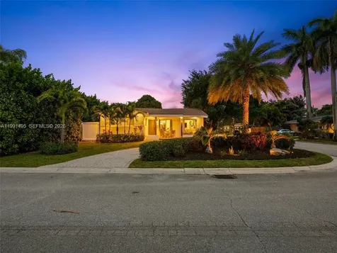 1203 Lincoln Street Hollywood FL 33019
