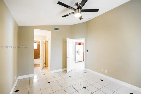Pembroke Pines FL 33029
