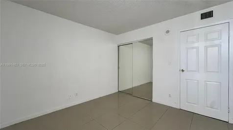 17021 N Bay Road Sunny Isles Beach FL 33160