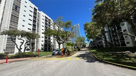 17021 N Bay Road Sunny Isles Beach FL 33160