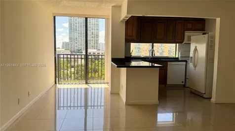 17021 N Bay Road Sunny Isles Beach FL 33160