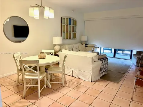 201 Crandon Boulevard Key Biscayne FL 33149